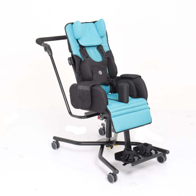 Комнатное кресло-коляска инвалидное Гиппо Аура Хоум с высокой спинкой